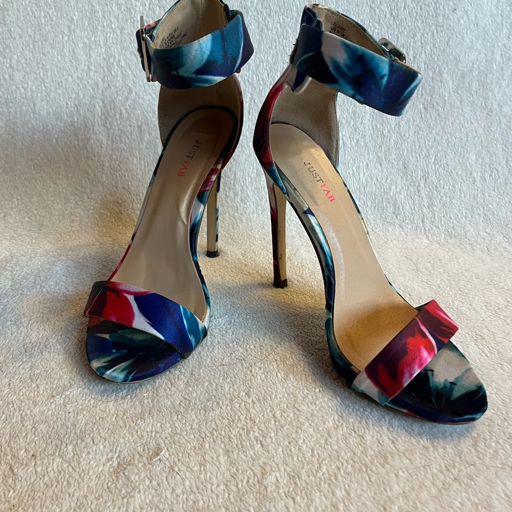 Stylish Floral Heels by JustFab - Multicolor